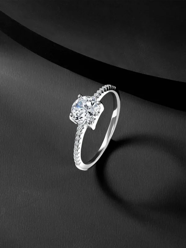 Twinkling Star Gleam Ring with Sparkling Accents