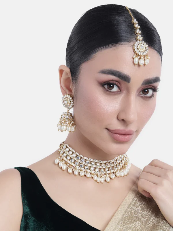 Exquisite Kundan Pearl Choker Set - Image 2